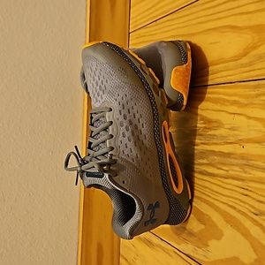 Under Armour HOVR INFINITE shoes